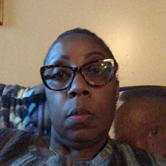 Meet your Posher, Delretha - Picture 1 of 1